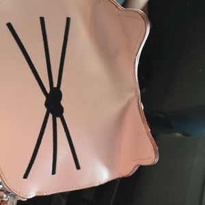 Meet your Posher, Giselle